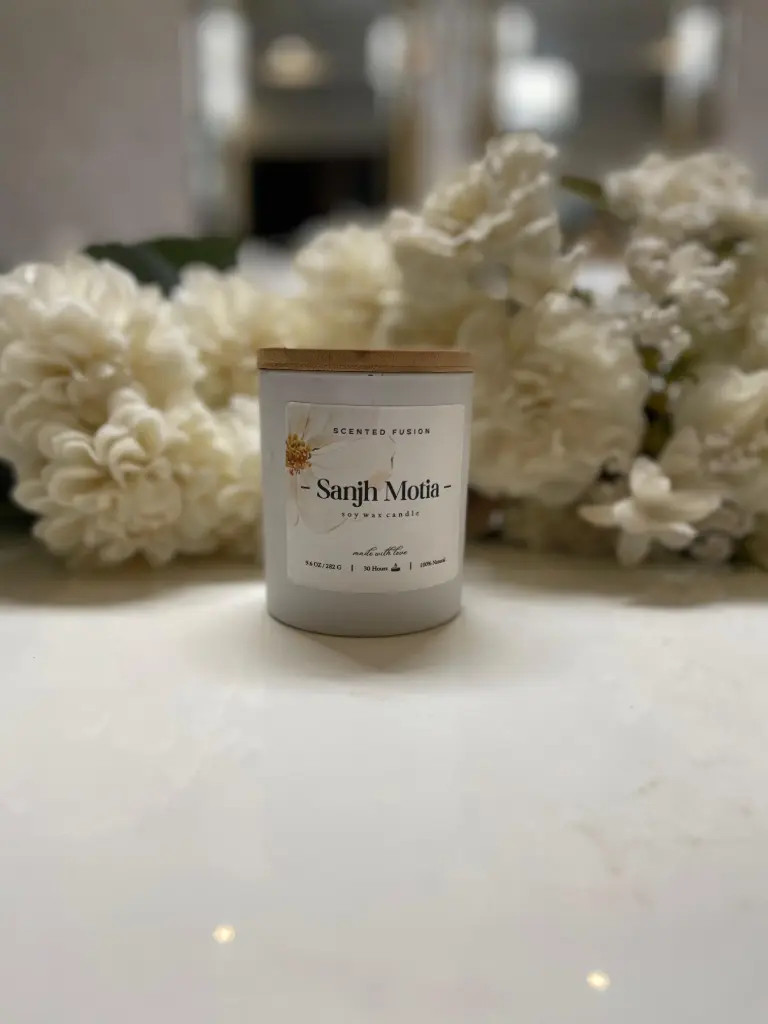 Sanjh Motia 9.6 OZ scented candle